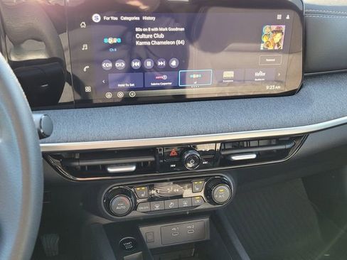New 2026 Nissan Kicks SV w/ SV Premium Package FWD image 14