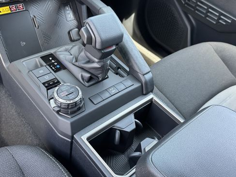 New 2026 Toyota 4Runner TRD Off-Road AWD/4WD image 19