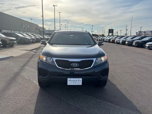 Used 2012 Kia Sorento LX AWD/4WD image 2