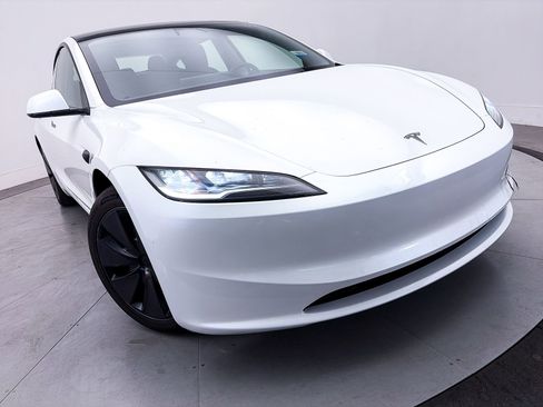 Used 2024 Tesla Model 3 Standard Range RWD image 7