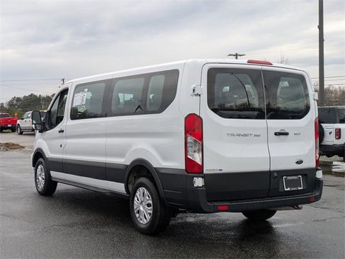Used 2023 Ford Transit 350 XLT image 7