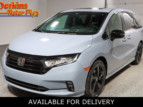 Used 2024 Honda Odyssey Sport image 1