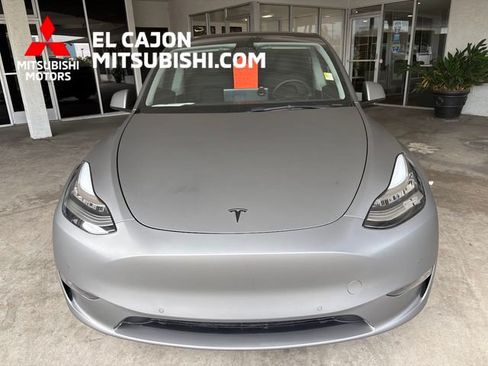 Used 2022 Tesla Model Y Long Range AWD/4WD image 9
