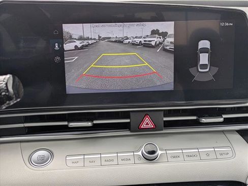 Certified 2023 Hyundai Elantra Limited image 12