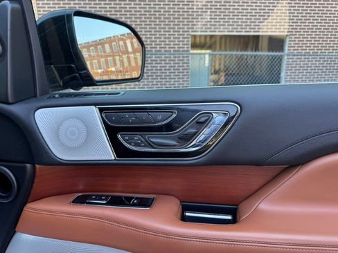 Used 2020 Lincoln Navigator Reserve w/ Luxury Package AWD/4WD image 46
