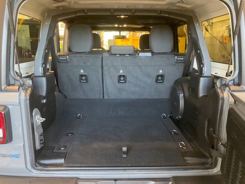 Used 2023 Jeep Wrangler Unlimited image 30