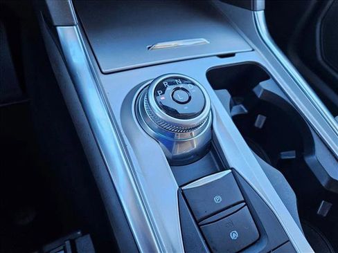 Used 2024 Ford Explorer Platinum w/ Technology Package image 12