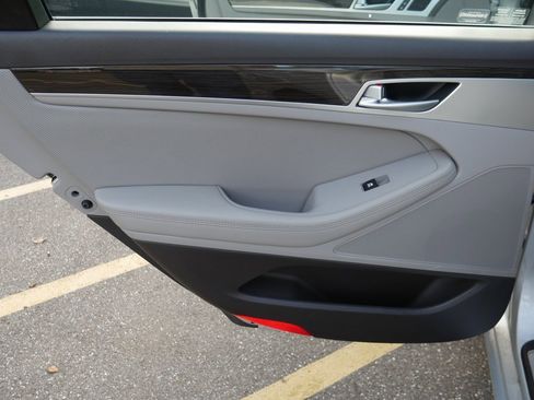 Used 2018 Genesis G80 3.8 image 32