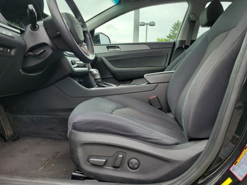 Used 2018 Hyundai Sonata SEL w/ Tech Package 02 FWD image 16