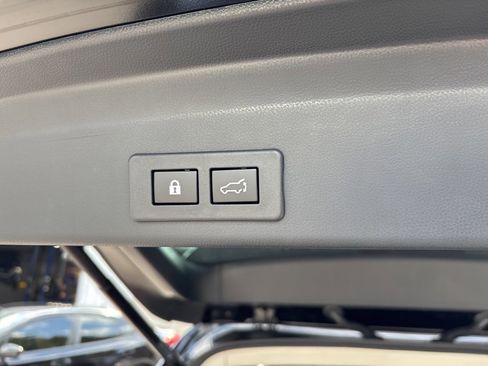 Used 2025 Subaru Ascent Premium image 27