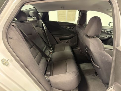 Used 2025 Chevrolet Malibu LT FWD image 30