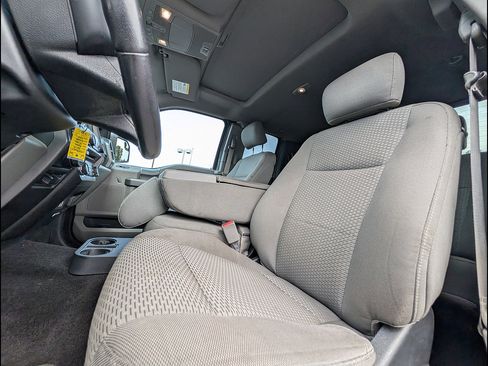 Used 2017 Ford F150 XLT w/ Equipment Group 302A Luxury AWD/4WD image 23