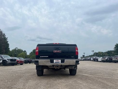 Used 2018 GMC Sierra 2500 SLT w/ Duramax Plus Package AWD/4WD image 11