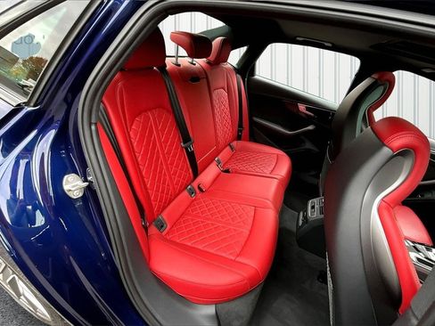 Used 2023 Audi S4 Premium Plus image 25