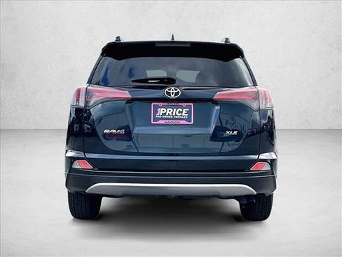 Used 2018 Toyota RAV4 XLE image 4