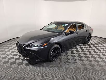 New 2025 Lexus ES 350 w/ Premium Package