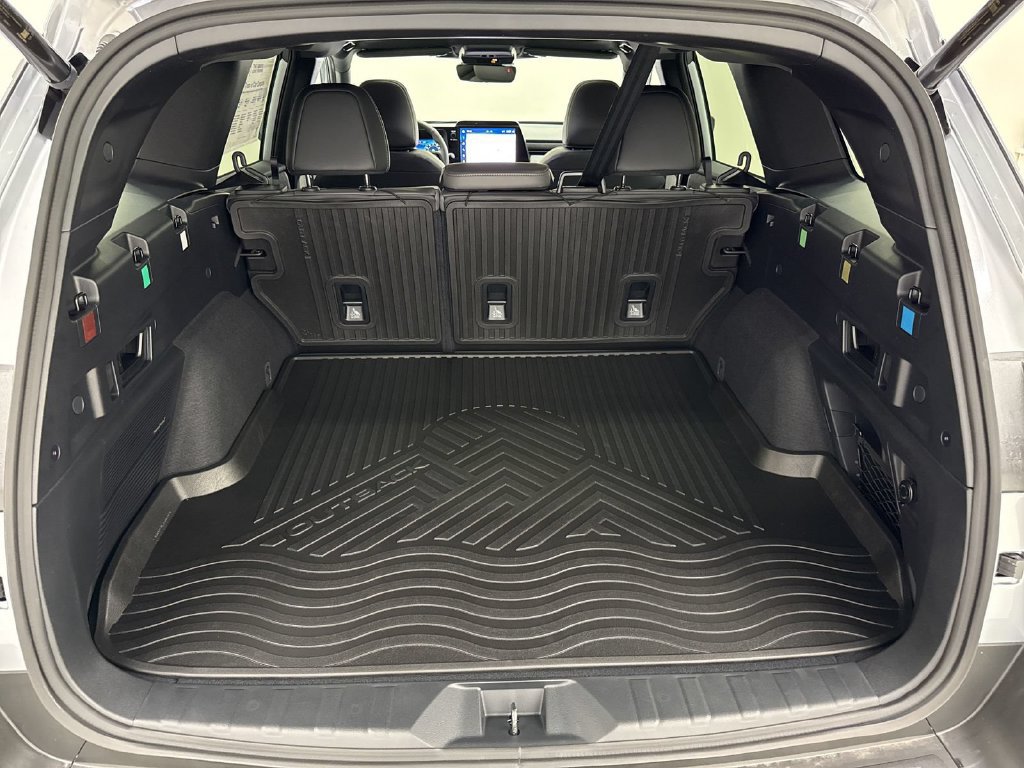 New 2026 Subaru Outback Limited AWD/4WD image 36