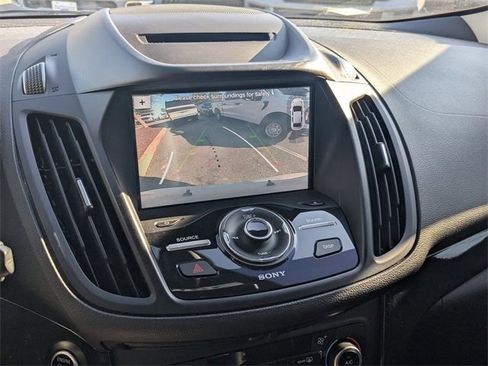 Used 2018 Ford Escape Titanium image 10