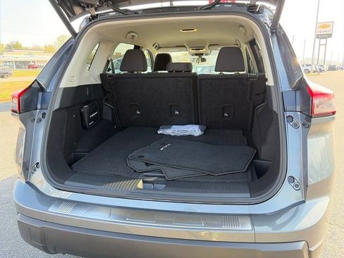 New 2026 Nissan Rogue SV AWD/4WD image 31