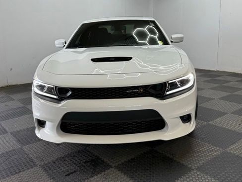 Used 2022 Dodge Charger Scat Pack w/ Dynamics Package image 4