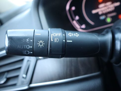 Used 2018 Honda Accord EX-L image 32