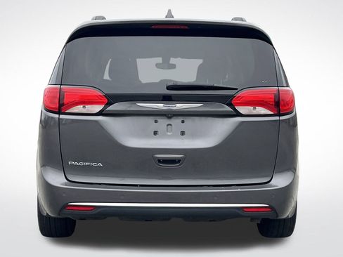 Used 2018 Chrysler Pacifica Touring Plus w/ Tire & Wheel Group image 34