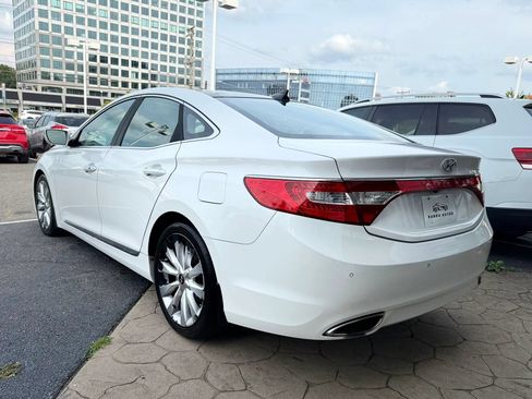 Used 2013 Hyundai Azera w/ Technology Pkg FWD image 5