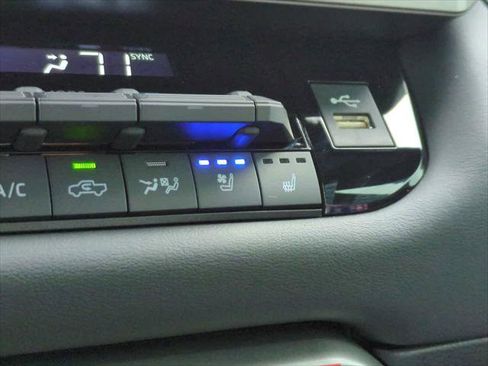 Certified 2026 Toyota Tundra Platinum image 22