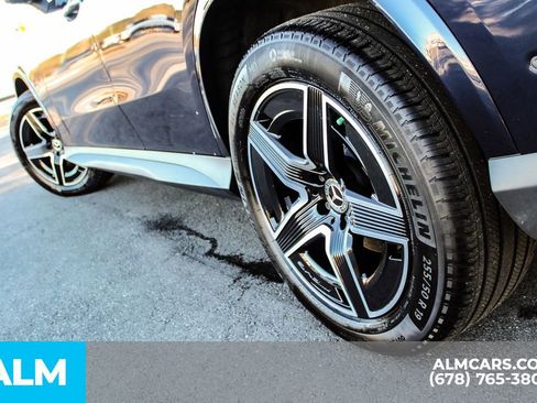 Used 2024 Mercedes-Benz GLC 300 4MATIC w/ AMG Line image 15