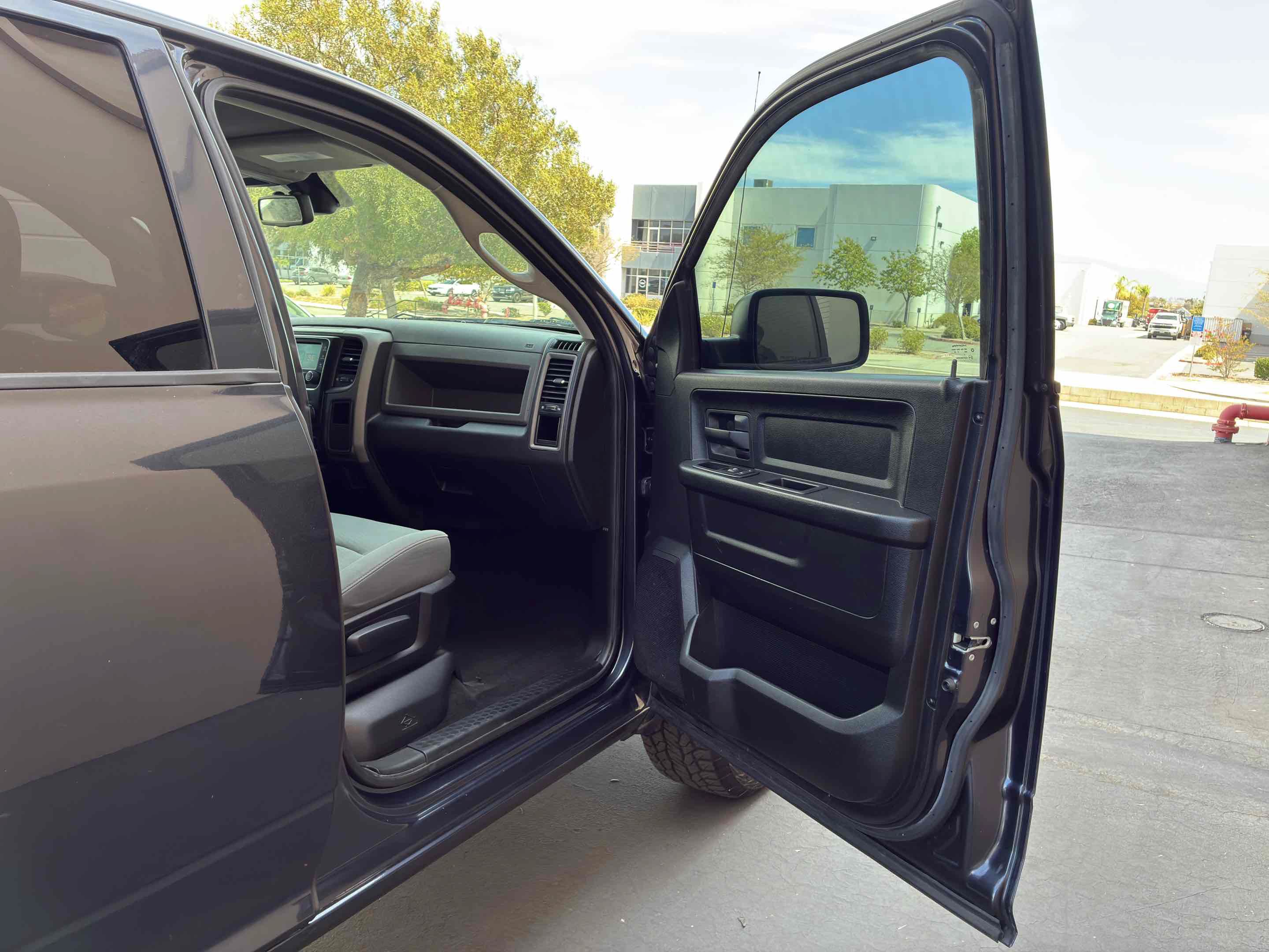 Used 2013 RAM 1500 Express AWD/4WD image 38