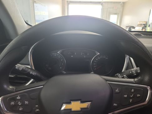 Used 2019 Chevrolet Equinox LT AWD/4WD image 10