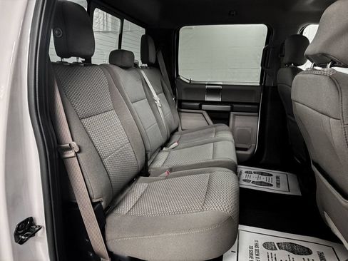 Used 2017 Ford F150 XLT w/ Equipment Group 302A Luxury AWD/4WD image 9