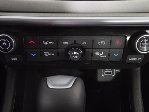 New 2026 Jeep Compass Limited image 24