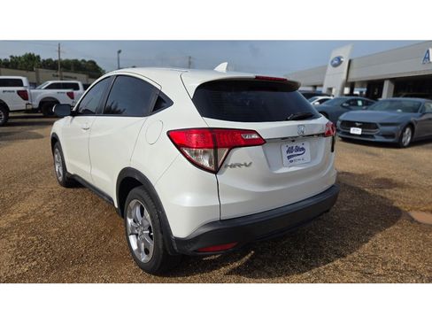 Used 2022 Honda HR-V LX image 2