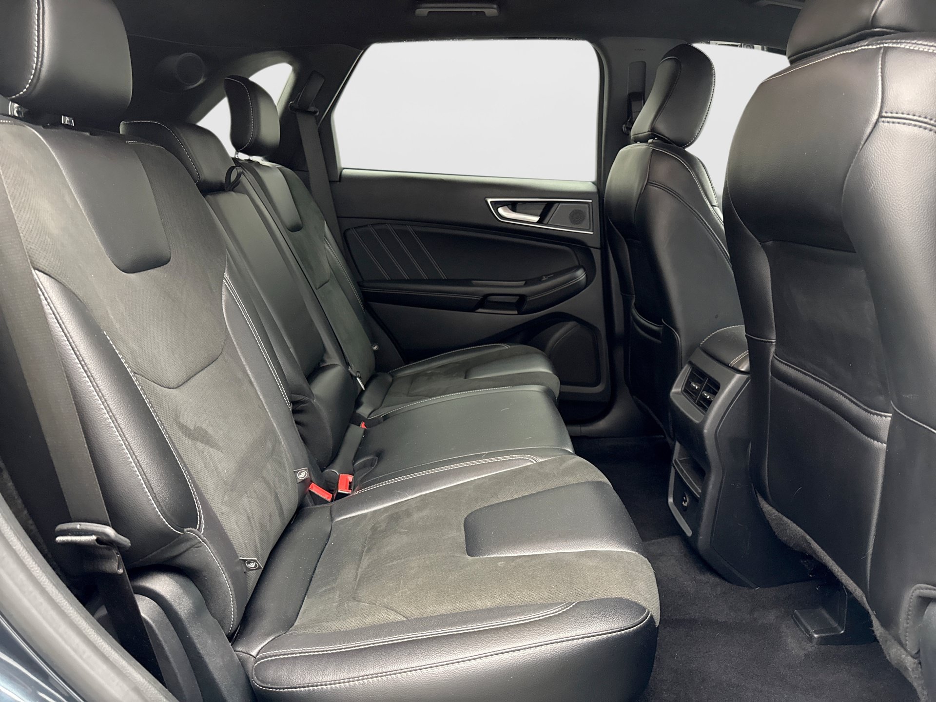 Used 2022 Ford Edge ST AWD/4WD image 18