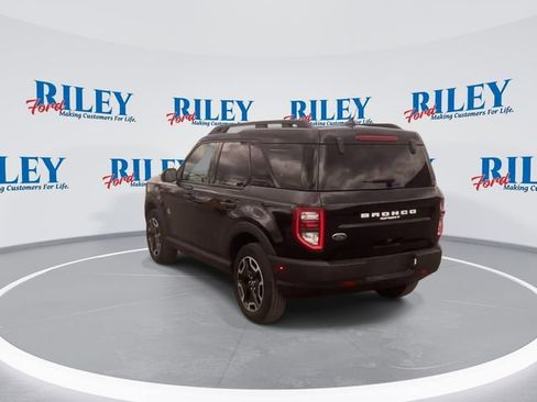 Certified 2023 Ford Bronco Sport Outer Banks w/ Tech Package AWD/4WD image 7