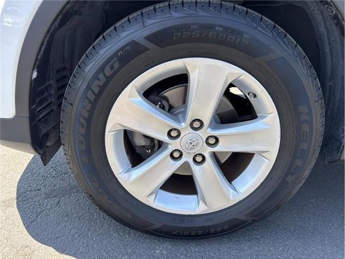 Used 2013 Toyota RAV4 XLE image 16