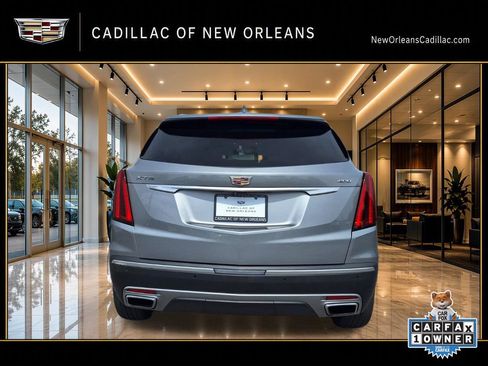 Certified 2023 Cadillac XT5 Premium Luxury w/ Technology Package FWD image 4