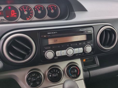 Used 2009 Scion xB image 15