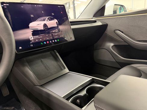 Used 2025 Tesla Model 3 Long Range RWD image 22