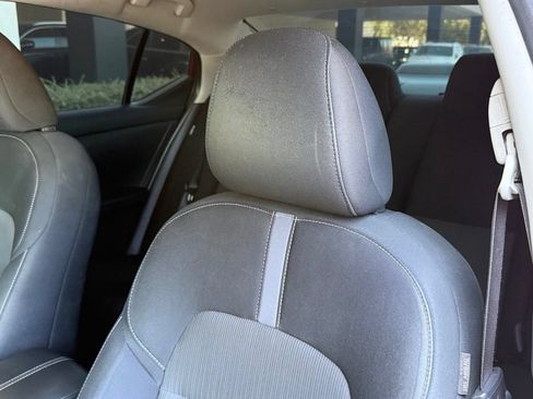 Used 2022 Nissan Sentra SV w/ All-Weather Package FWD image 2