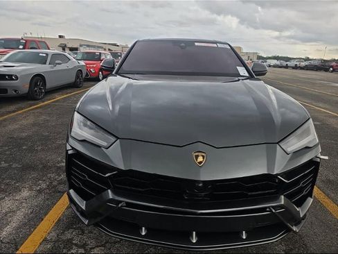 Used 2020 Lamborghini Urus image 8