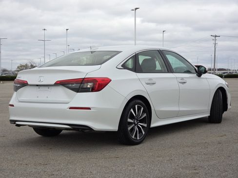 Used 2022 Honda Civic EX image 18