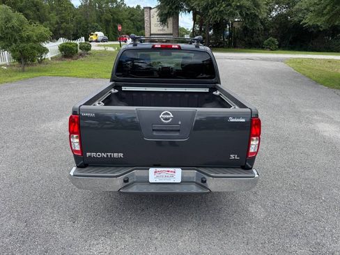 Used 2011 Nissan Frontier SL RWD image 35