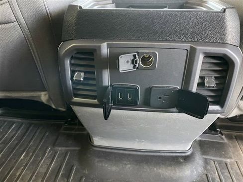 Used 2019 Ford F150 XLT w/ Equipment Group 302A Luxury AWD/4WD image 28
