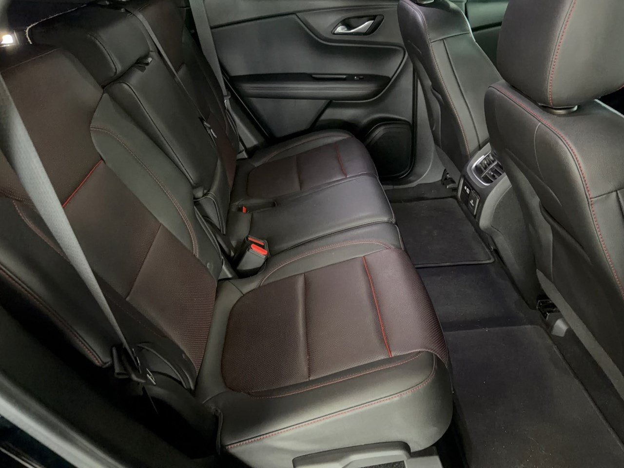 Used 2022 Chevrolet Blazer RS FWD image 29