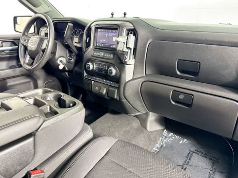 Used 2020 GMC Sierra 1500 2WD Crew Cab w/ Sierra Value Package image 29