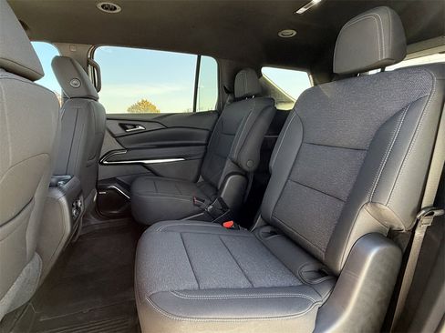 New 2026 Chevrolet Traverse LT w/ Enhanced Driving Package image 25