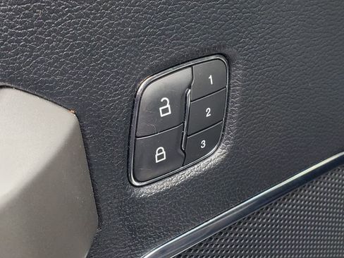 Used 2020 Ford F150 Lariat w/ Equipment Group 502A Luxury image 15