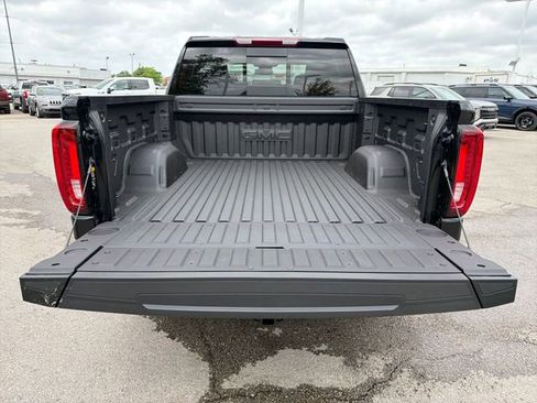 New 2026 GMC Sierra 1500 SLT w/ SLT Premium Plus Package AWD/4WD image 24